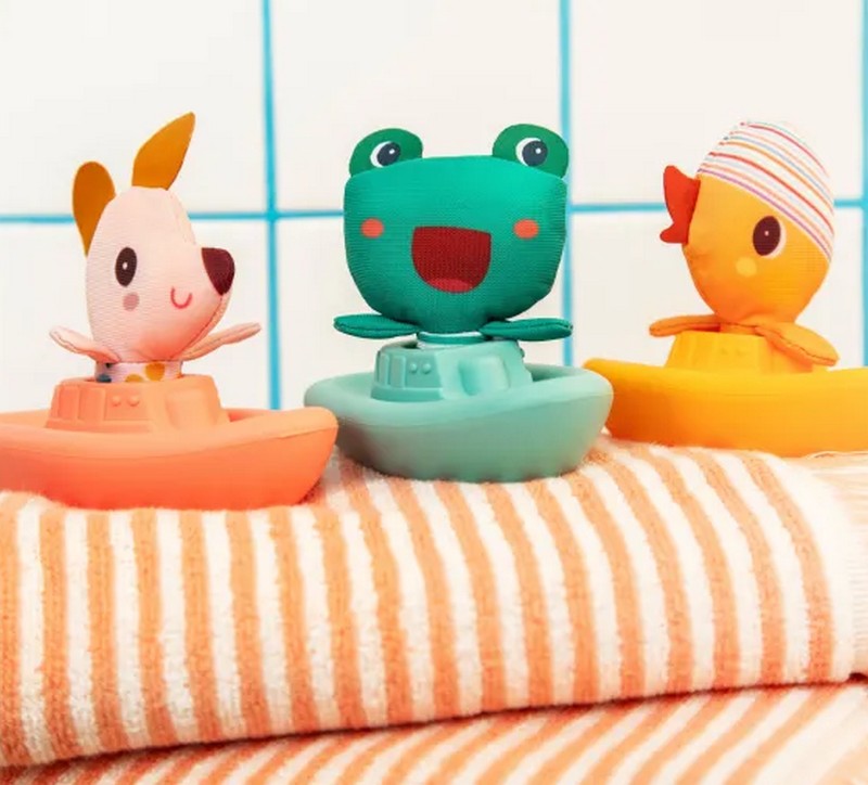 Gioco galleggiante da bagno per bambini a forma di anatra su barchetta, adatto dai 6 mesi in su